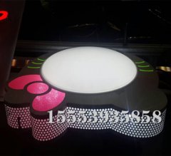 外露发光字和亚克力发光字中的光源是什么？